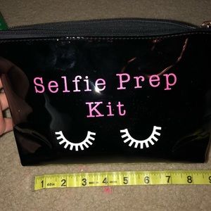 Makeup bag